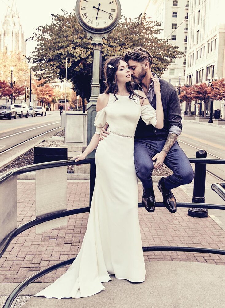 Maggie Sottero Cold Shoulder Wedding Dress Ivory Size 10 Claudia Style# 8MC657